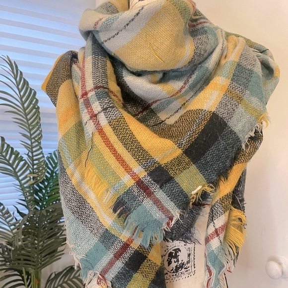 Oversized Scarf and CC Hat Bundle - Picture 5 of 7